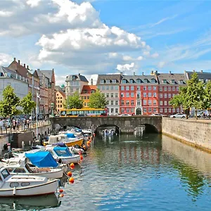 Appartement Sanders Central - Petite One-bedroom In The Middle Of It All, Copenhague